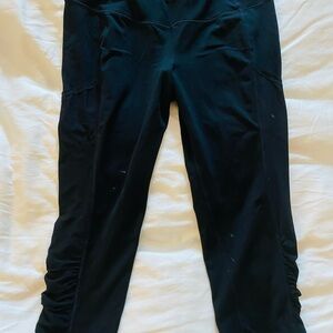 Old Navy Women's Cropped Black Leggings